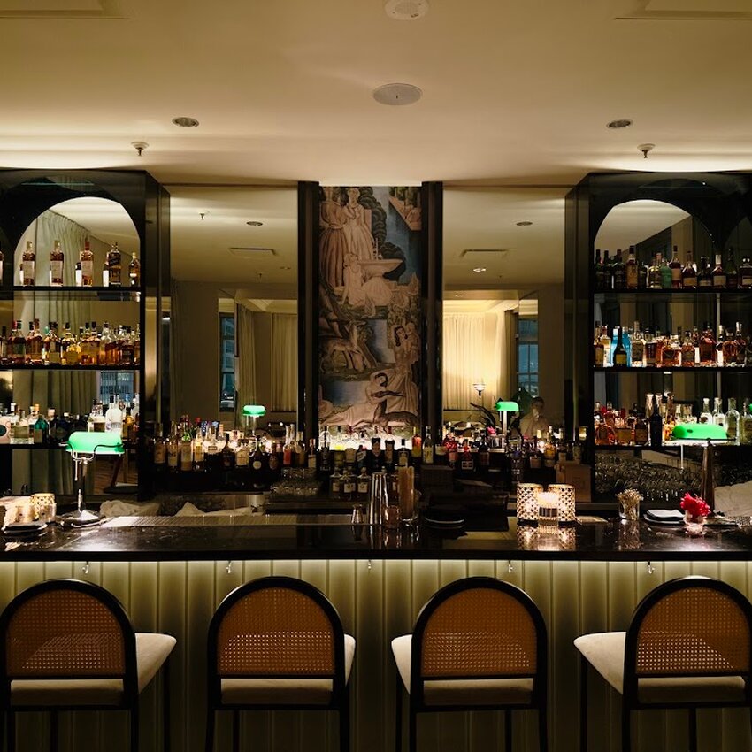 French Line - Montreal Bars, Creative, Market cuisine, Buvettes Open Late Restaurants