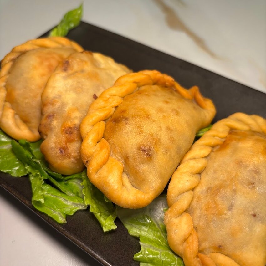 Restaurant Almayass - Restaurants pr&egrave;s de: H7S2N5