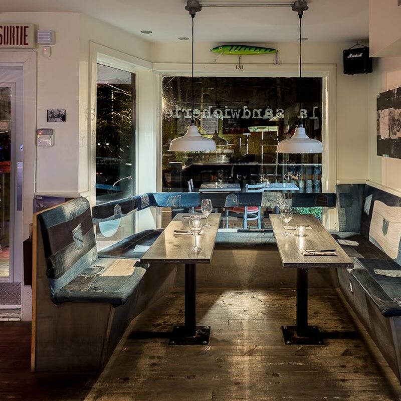 La Sandwicherie Bar + Bistro - Restaurants in Montreal
