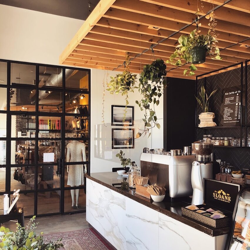 Caf&eacute;ine & Co -  Restaurants Near: J2L1C4