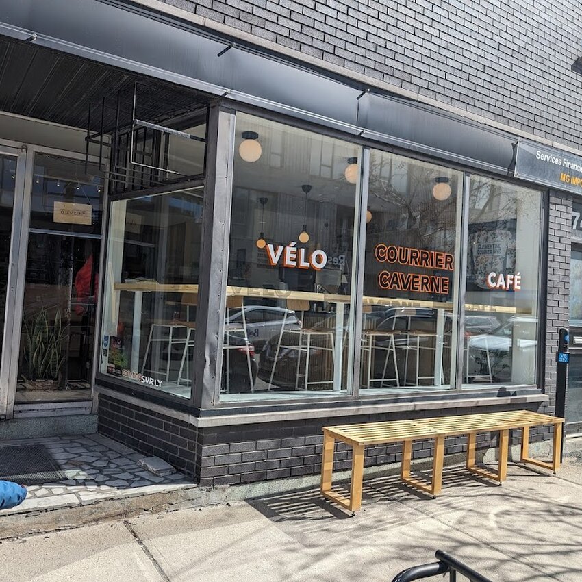 Courrier Caverne - Restaurants Caf&eacute;s, Bagels pr&egrave;s de: H2M2P2