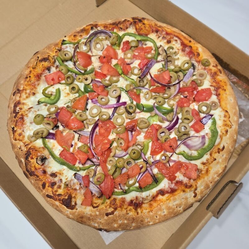 Pizza Deux Freres - Tea, Poutine, Pastries Restaurants in Montreal
