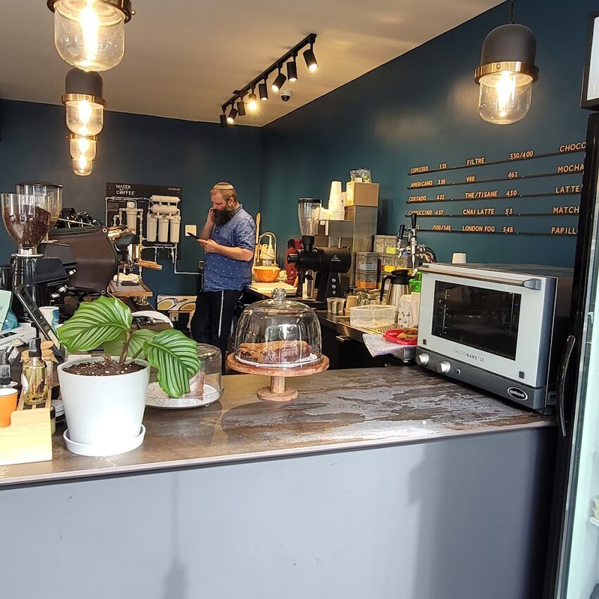 Caf&eacute; Navire - Montreal Kosher Restaurants