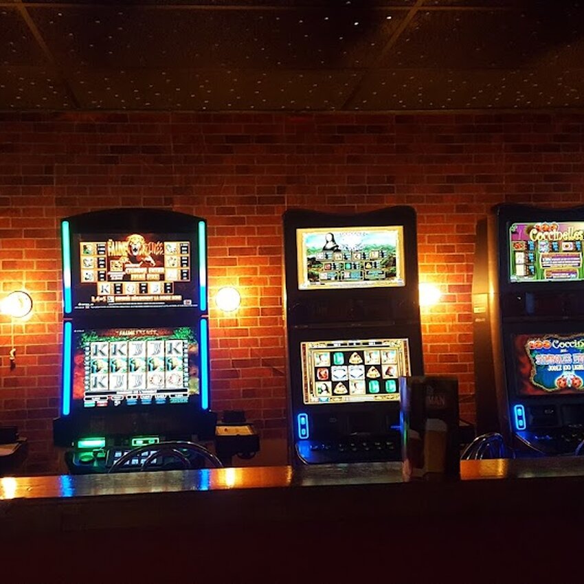 Bar Cristal - Restaurants pr&egrave;s de: J7J1L3