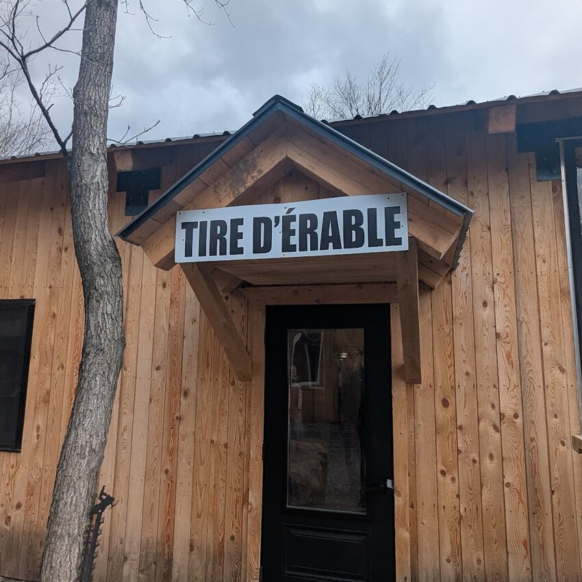 Cabane &agrave; St&eacute;phane -  Restaurants Near: J7J1G9