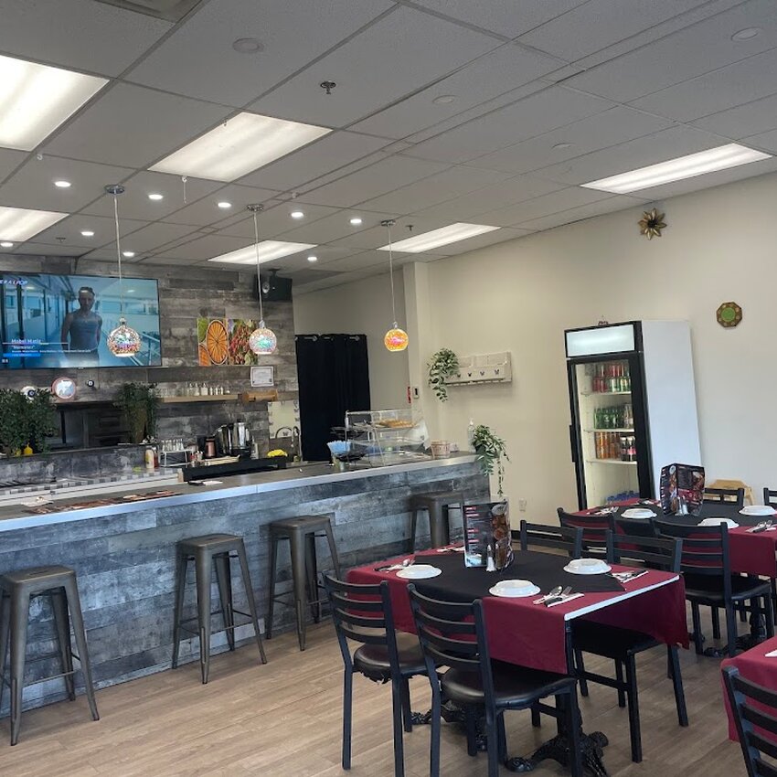 Antep Kebab House - Restaurants pr&egrave;s de: H7M1L1