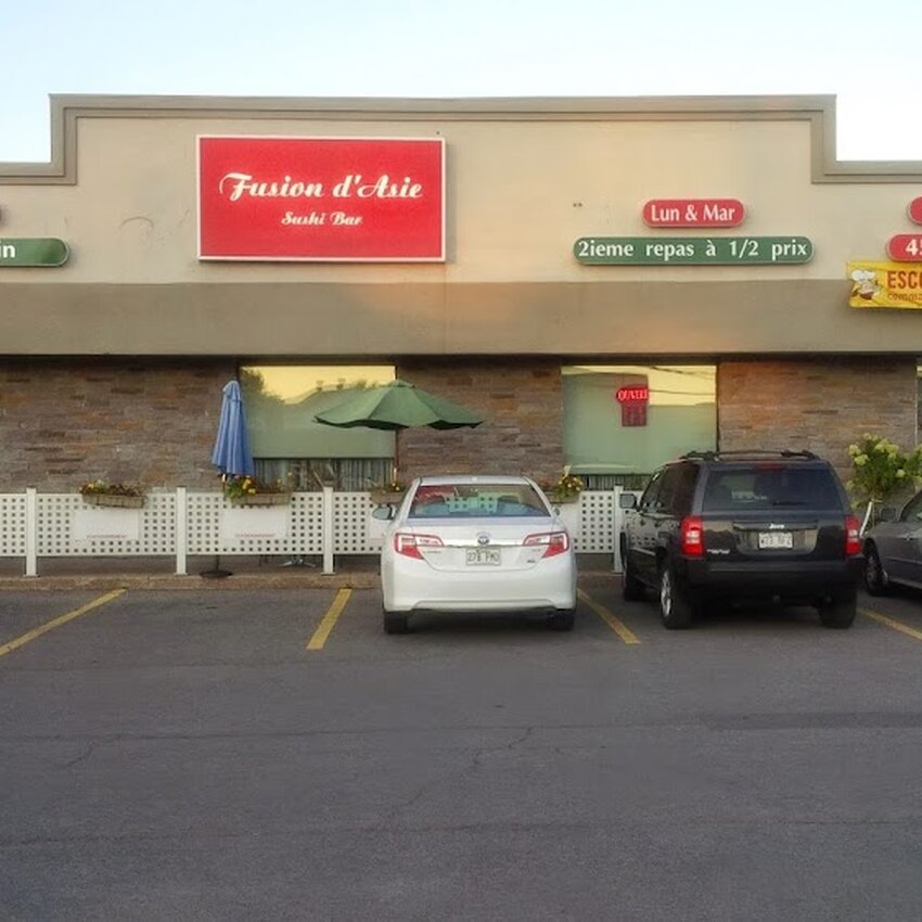 Pho Ha Noi - Takeout Available, Delivery Restaurants Near: H7M5E2