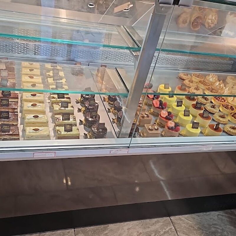 Patisserie Délices d'Auteuil - Restaurants in Montreal