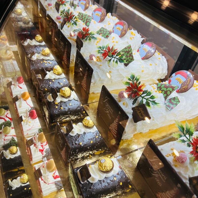 Patisserie Délices d'Auteuil - Restaurants in Montreal
