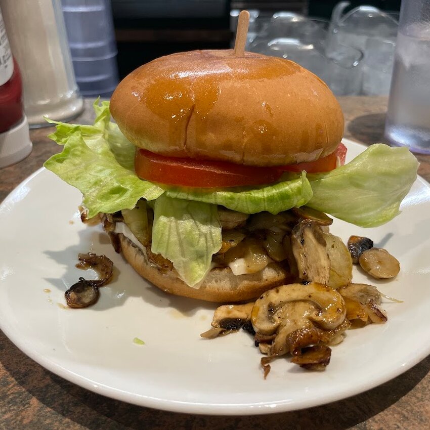 Cantine Ste-Rosalie - BBQ, Poutine Restaurants in Montreal