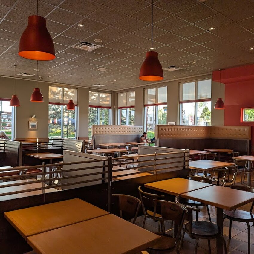 R&ocirc;tisserie St-Hubert Express - Sainte-Rose Restaurants