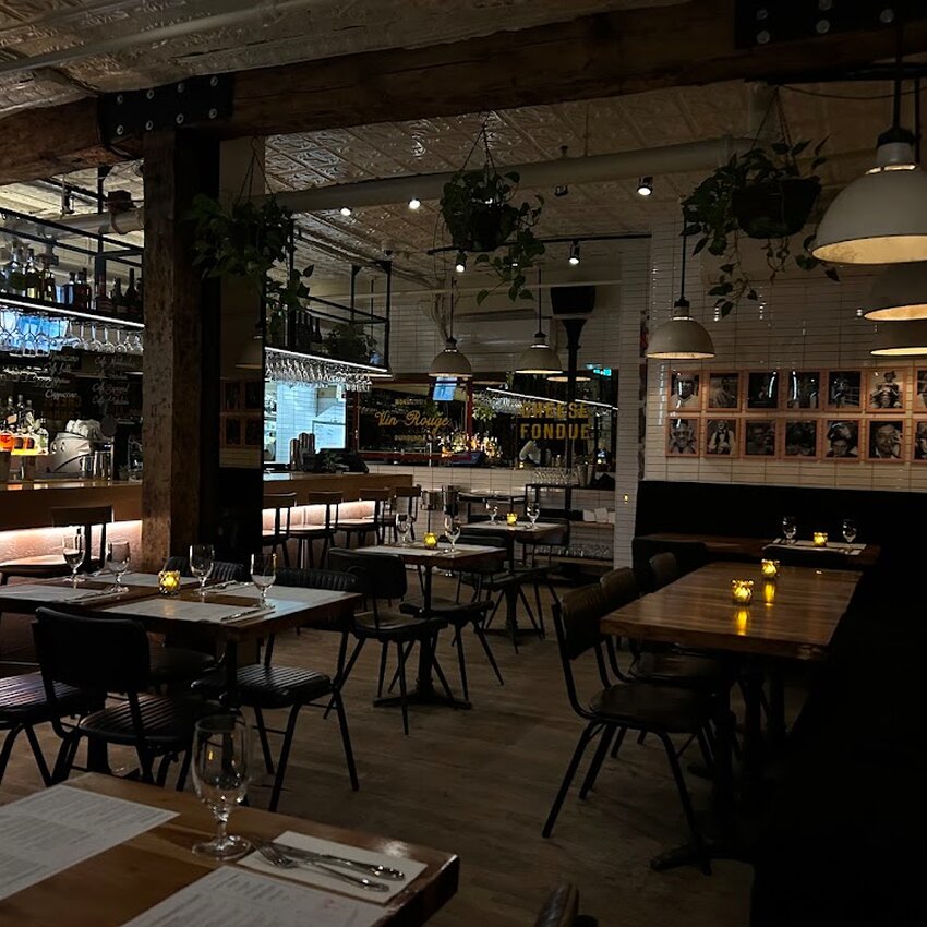 Buvette Nicole - Restaurants Commande en ligne, Brunch pr&egrave;s de: H3C2B2