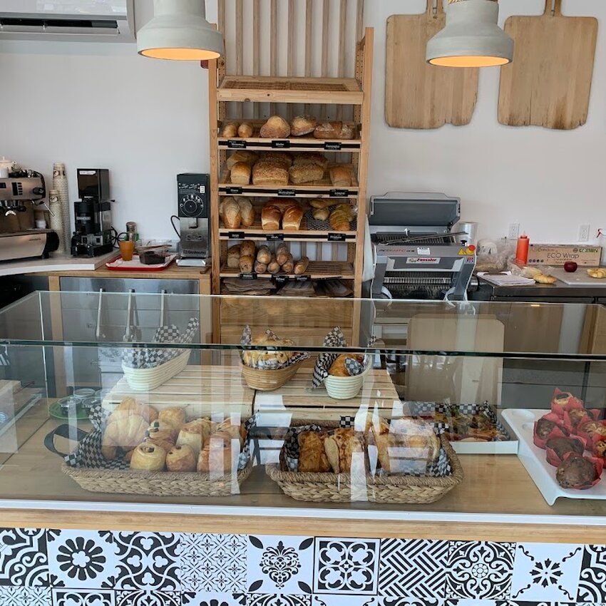 La Femme et le Boulanger Restaurant