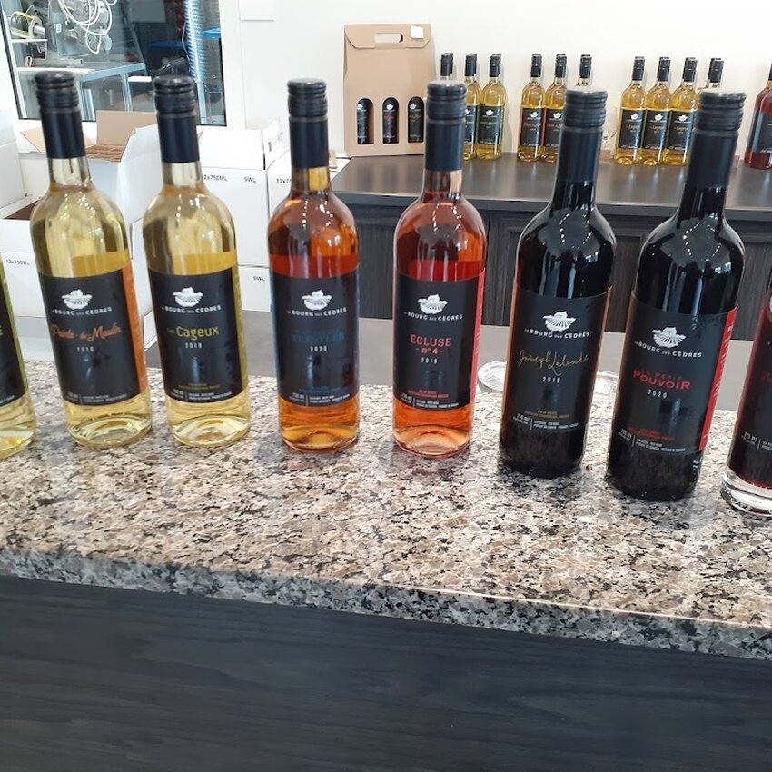 Le Bourg des C&egrave;dres Restaurant