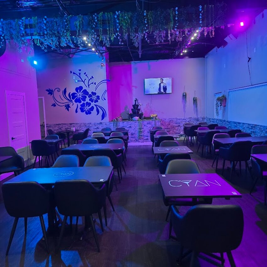 Salon Cyan - Restaurants in Laval