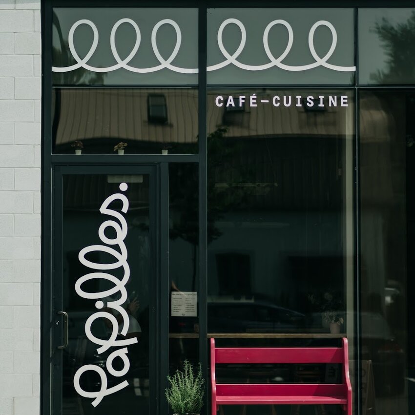 Caf&eacute; Papilles - Restaurants pr&egrave;s de: J4B3B6