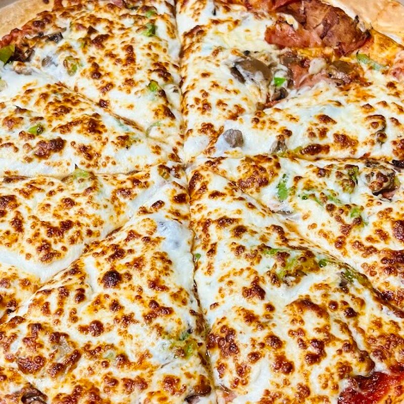 Pizzeria St-Georges - Poutine, BBQ Restaurants in Saint-Jérôme