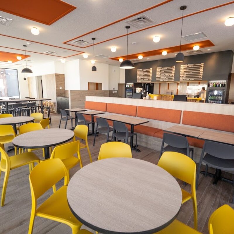 Dic Ann's Hamburgers - Steakhouses, Poutine Restaurants in Montreal