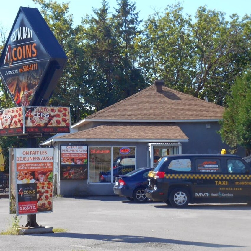 Restaurant Pizza 4 Coins - BBQ, Poutine Restaurants in Saint-Jérôme