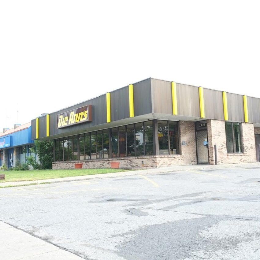 Dic Ann's Hamburgers - Poutine in Laval