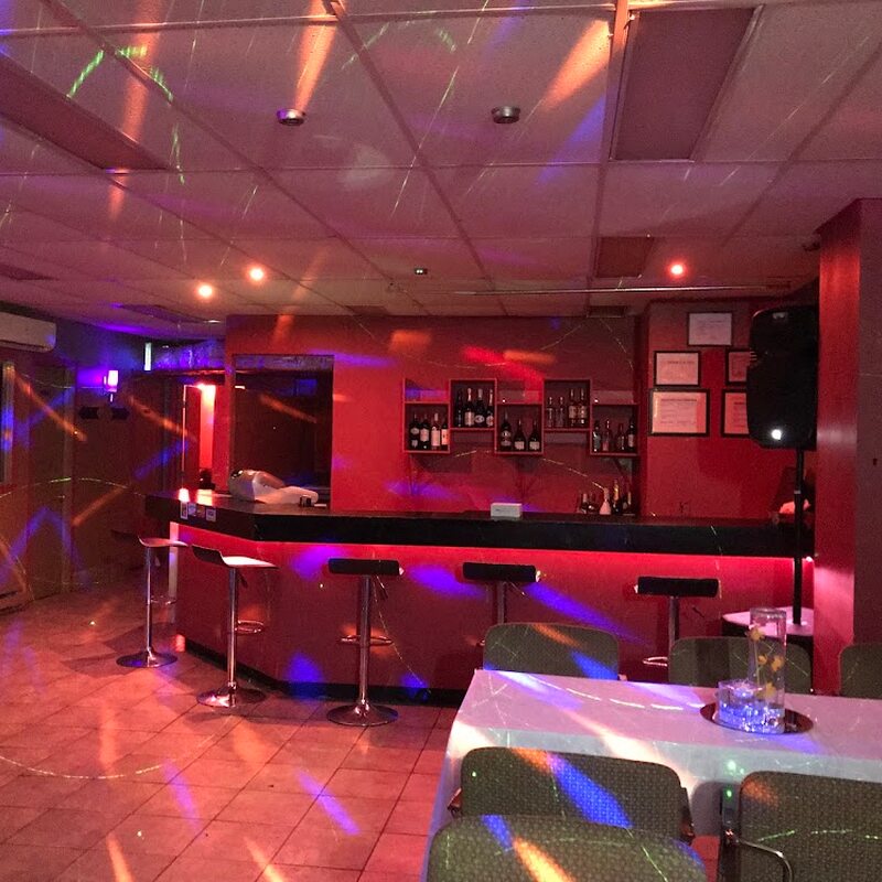 Grillade Okapi - Grill, Italian, Pizza, Salads, Pasta Restaurants in Quebec