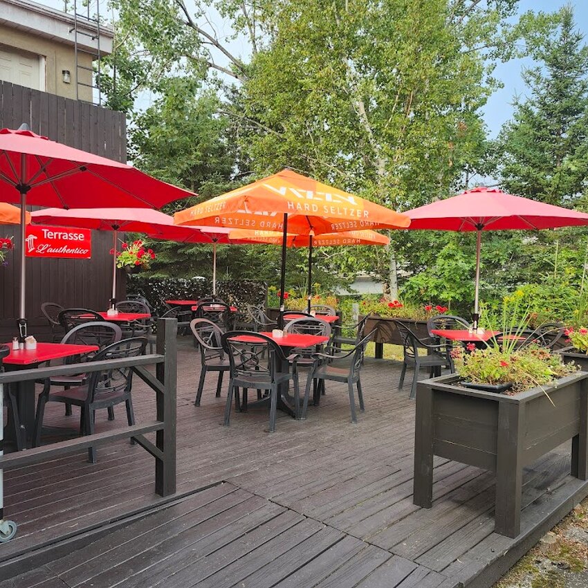 L'Autentico Restaurant Mont-Laurier, QC