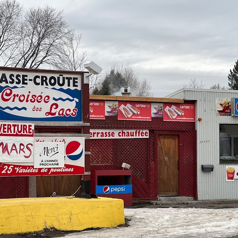 Casse-Croute La Croisée Des Lacs - Comfort Food Restaurants in Quebec