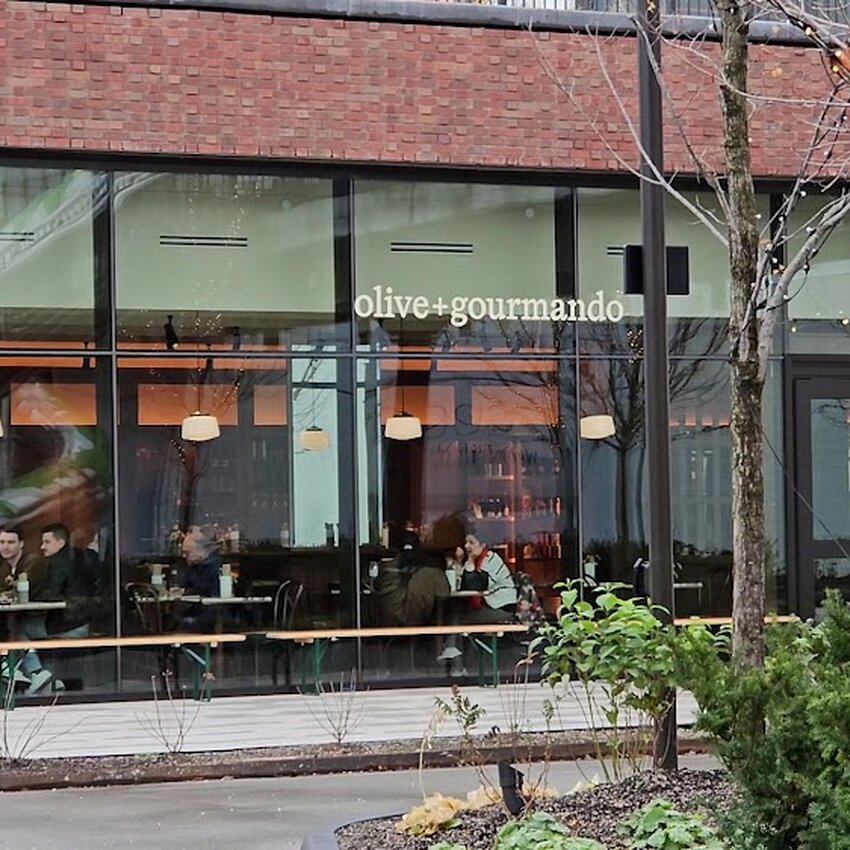 Olive et Gourmando - Fried Chicken, Pastries Restaurants in Montreal