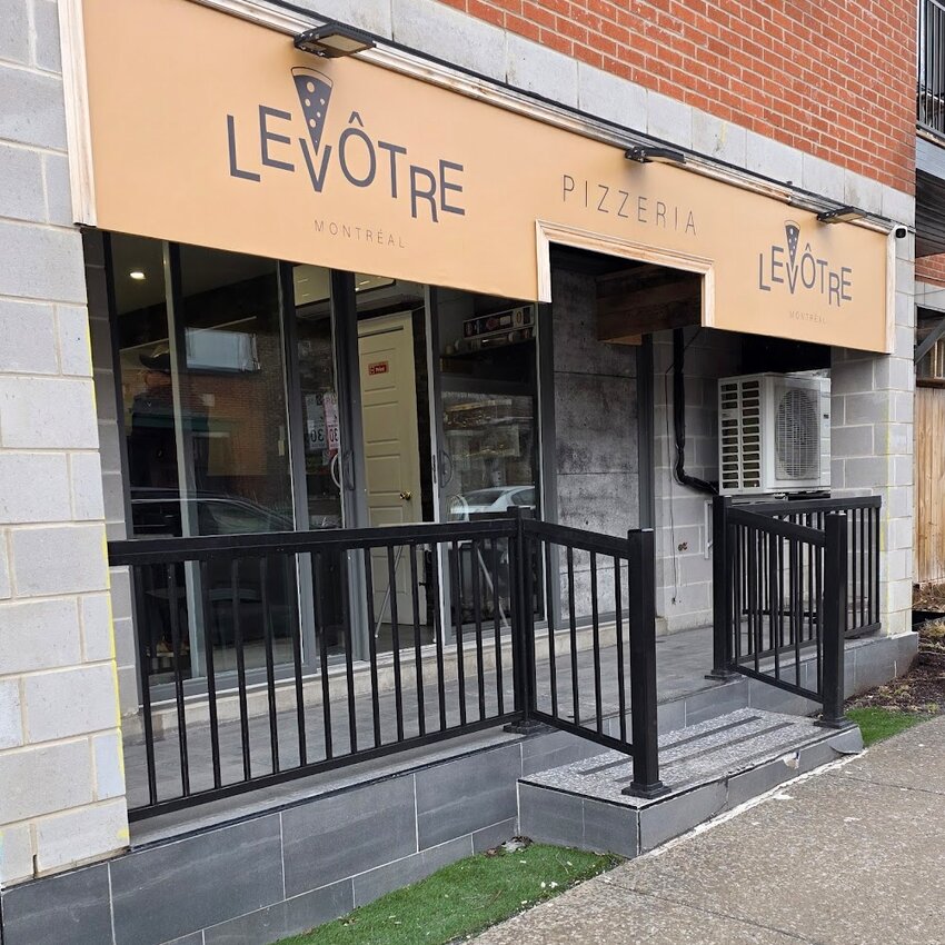 Pizzeria Le votre Restaurant Montreal, QC