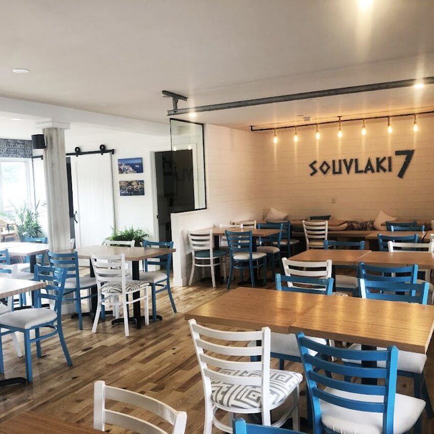 Restaurant Souvlaki 7 - Restaurants pr&egrave;s de: J5L2L1