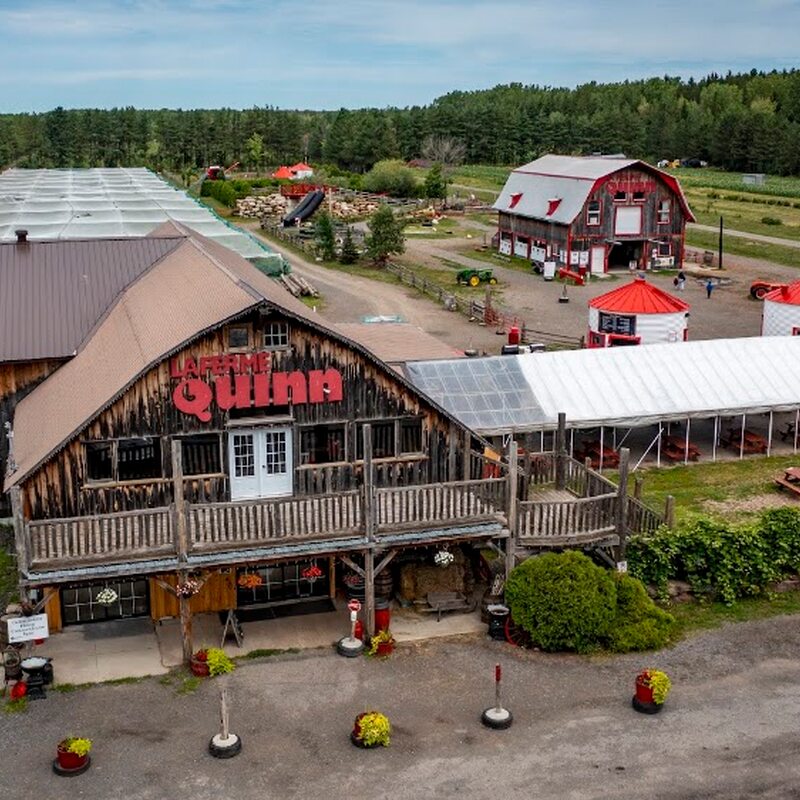 La Ferme Quinn - Quinn Farm - Restaurants Entrée accessible aux fauteuils roulants de L'Île-Perrot