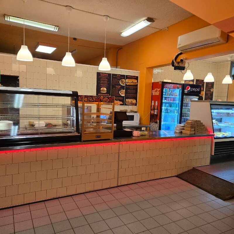 Pizza Plan&egrave;te - Restaurants de Montr&eacute;al