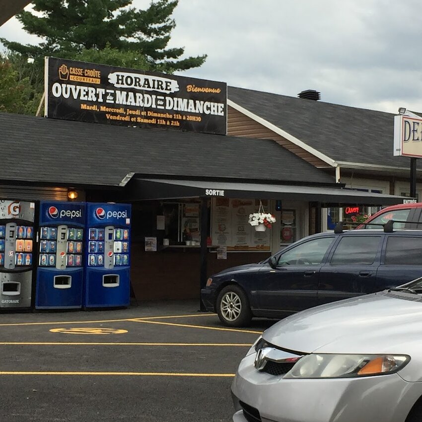 Casse-Cro&ucirc;te Courteau - Restaurants in Mauricie (Quebec)