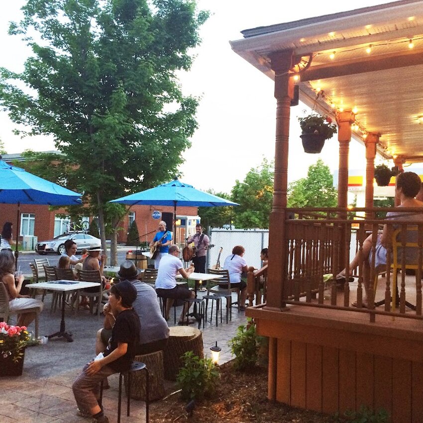 Cr&egrave;merie et caf&eacute; Monsieur Hibou - Montreal Ice Cream