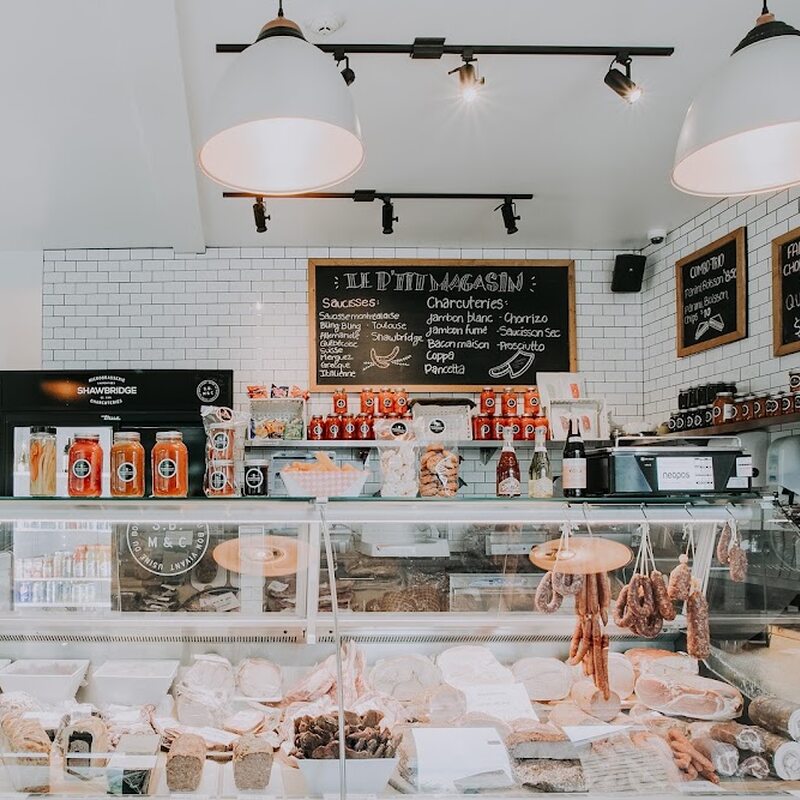 Le P'tit Magasin - Tea, Pastries Restaurants in Montreal