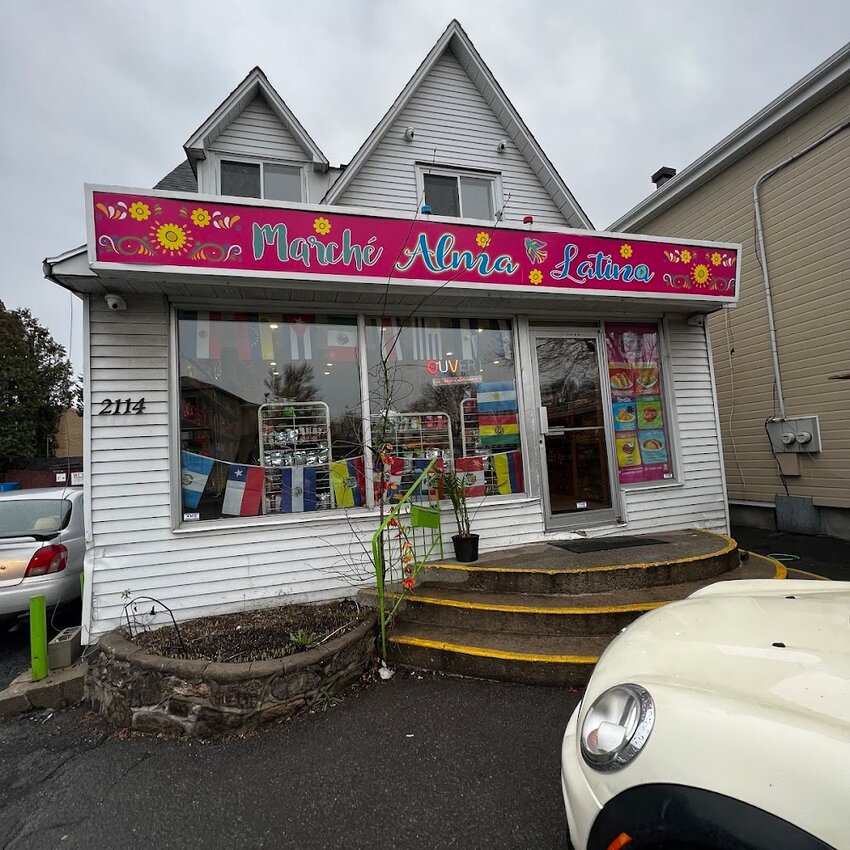 Alma Latina March&eacute; - Delivery, Takeout Available Restaurants Near: J4H4E5