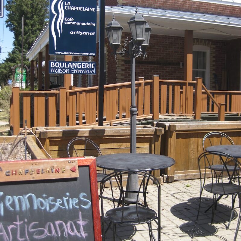 La Chapdelaine Caf&eacute; et Boulangerie - Bakeries, Chocolateries Restaurants in Val-David