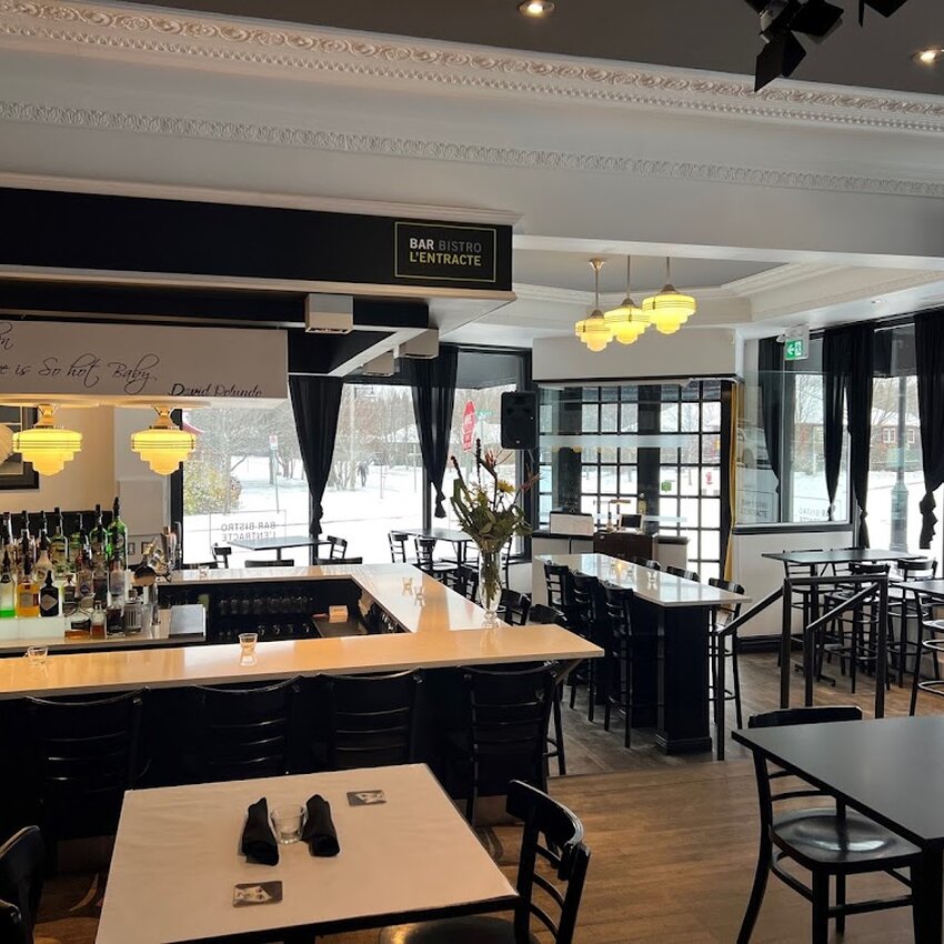 Bar Bistro L'Entracte Inc - Montreal Creative Open Monday Restaurants