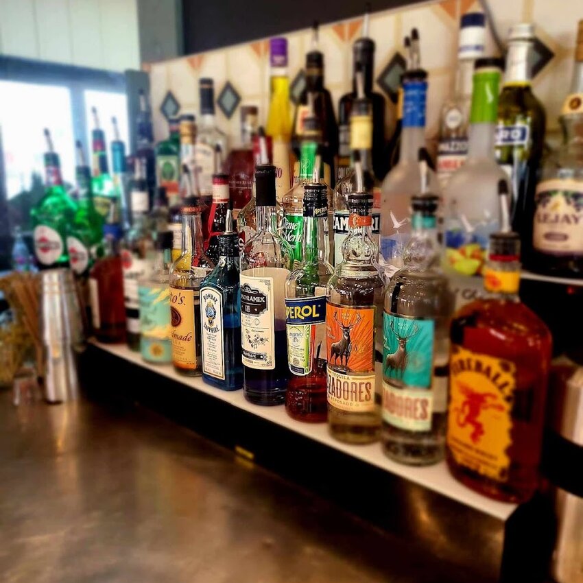 LoCal - Restaurants pr&egrave;s de: J8E2X6