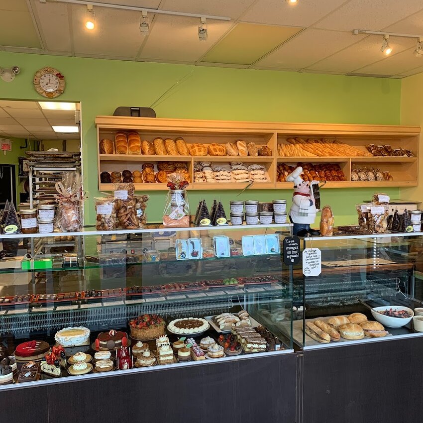 Confidences Chocolats -  Restaurants Near: J7C2K4