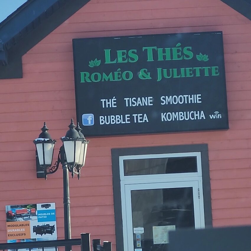 The Romeo and Juliet Teas - Restaurants pr&egrave;s de: J6E3E1