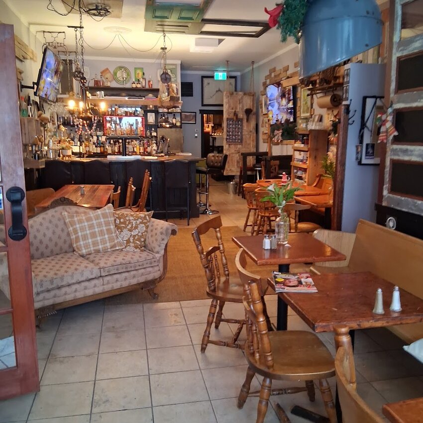 Bistro Audrey Traiteur -  Restaurants Near: J3P4M8