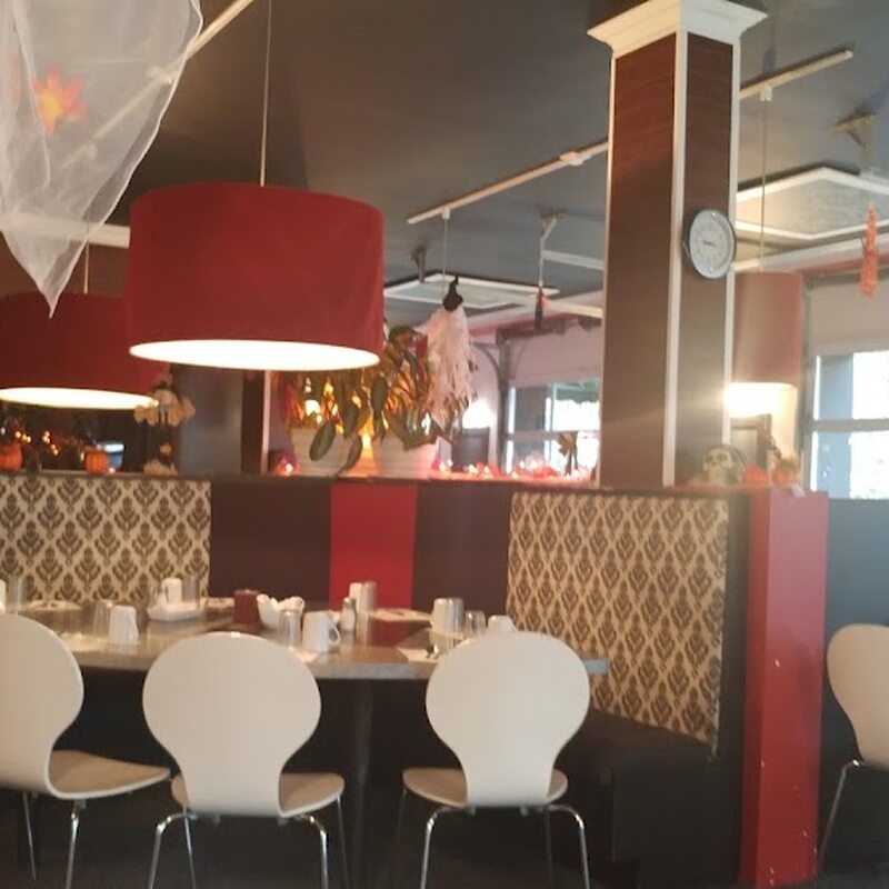 Pizzeria 67 - Poutine Buffet in Montreal