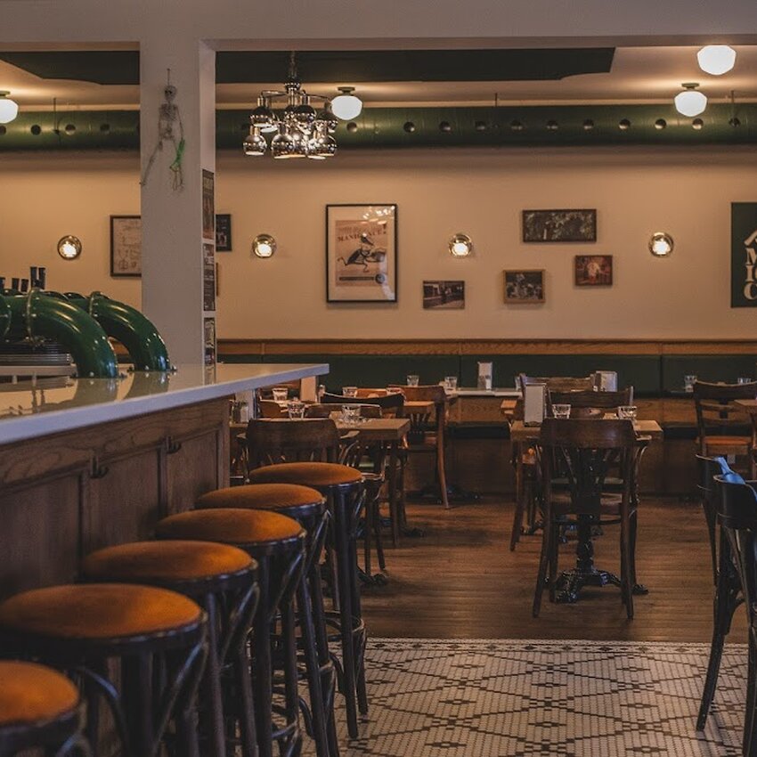 Manigances - Brasserie d'Oka - Montreal Microbrewery / Brewpub Open Sunday Restaurants