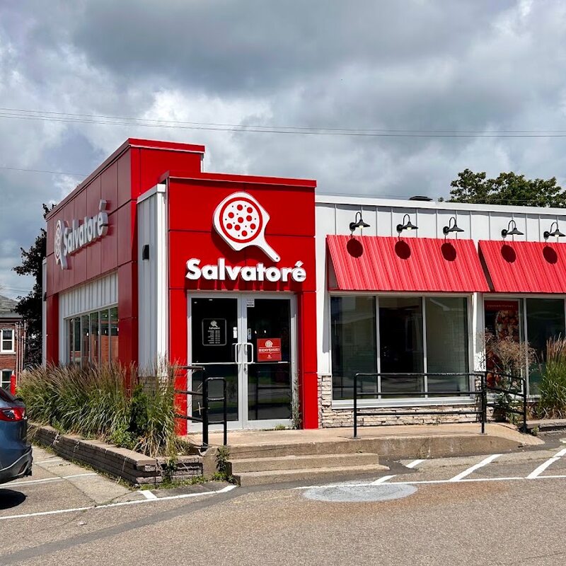 Pizza Salvatoré - American, Poutine Restaurants in Montreal