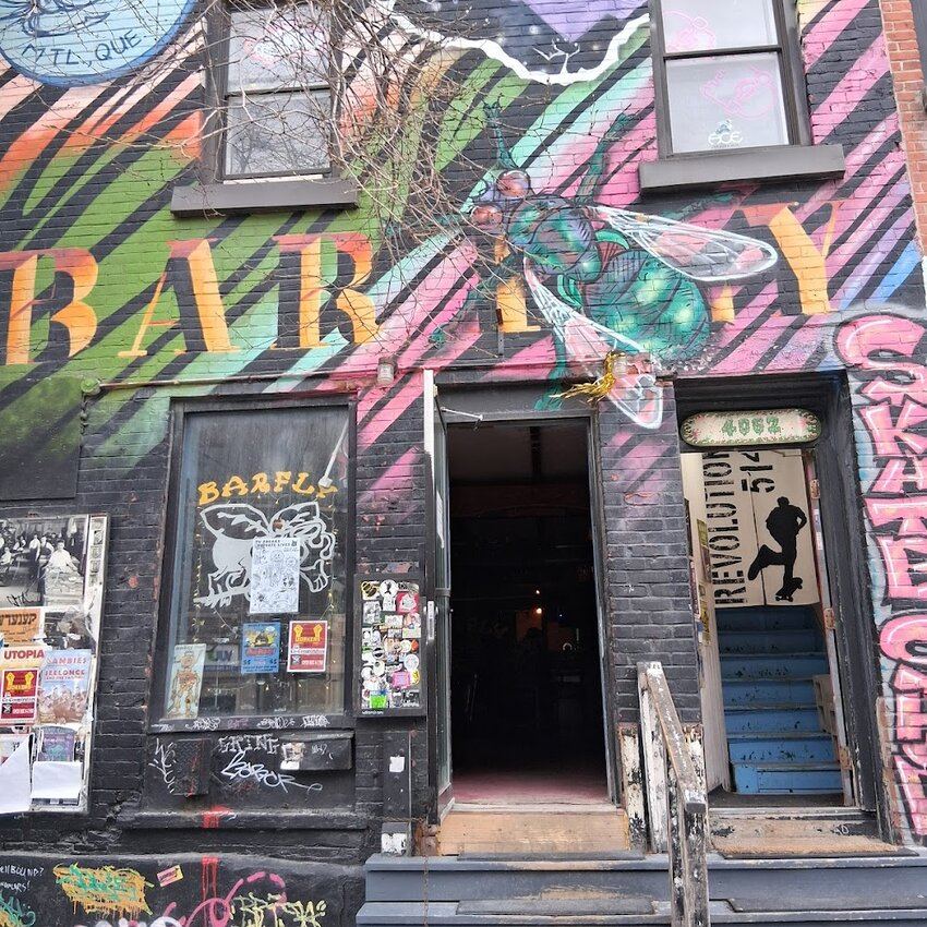 Barfly - Dinner & Show Restaurants in Le Plateau-Mont-Royal