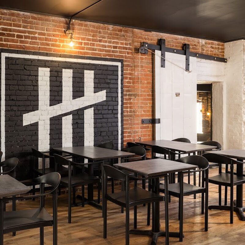 Turbo Ha&uuml;s - Restaurants de Montr&eacute;al