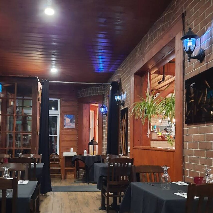 Café-resto Le Gavroche - Restaurants Terrasses près de: G6P5T2