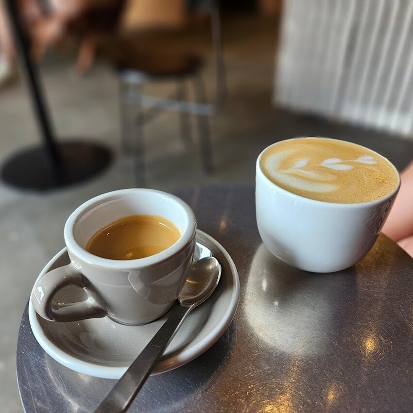 Caf&eacute; Even - Caf&eacute;s Restaurants Near: H2S3E2