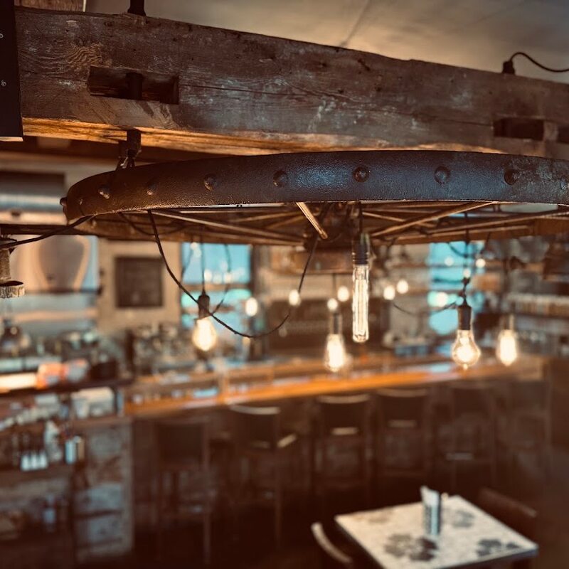 Sutton Brou&euml;rie - Microbrasserie & Auberge - Fish & Chips in Eastern Townships